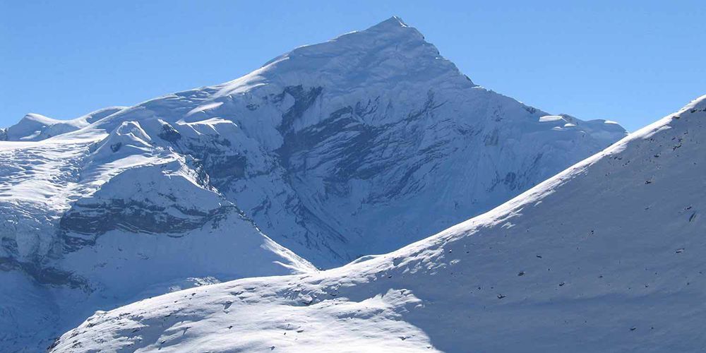 Chulu west peak climbing