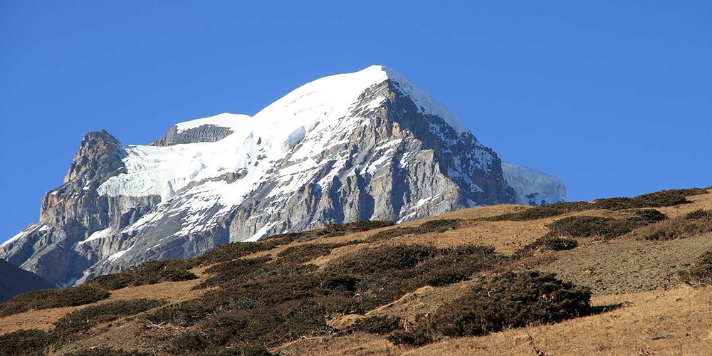 Chulu west peak climbing