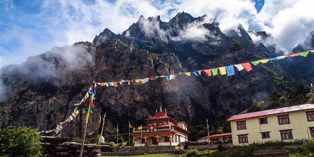 Beautiful Gompa in Nar Phedi!