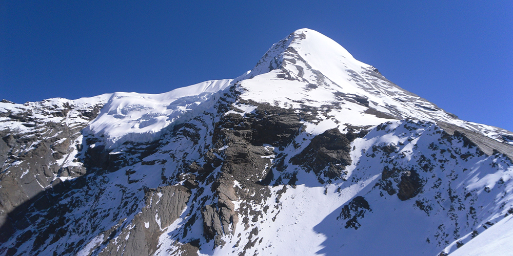 Pisang Peak